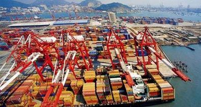 進出口增速“非正?！北澈?當前外貿全局難言樂觀